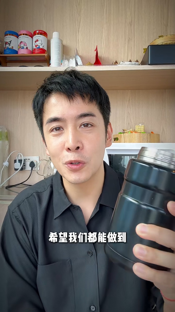 李日朗憶述曾因嫲嫲離世想請喪事假 反遭公司奚落：你阿嫲死唔係你死！
