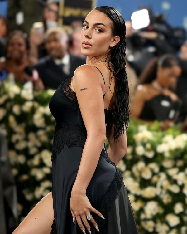 C朗宣布求婚成功 Georgina正式升格做老婆（圖片來源：IG@georginagio）