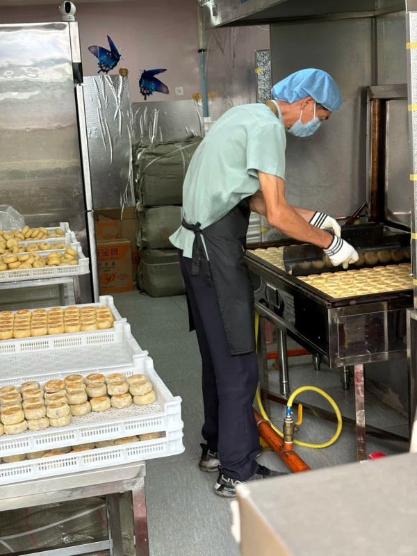 上梅林美食。圖片來源：大眾點評、小紅書@不晚、小紅書@A.Mei、小紅書@蕾蕾酱iii、小紅書@維基兼職法師、小紅書@一隻糯米雞、小紅書@兩隻餵食貓、小紅書@椿山曉、小紅書@一顆李子、小紅書@貓大人飽獵行動