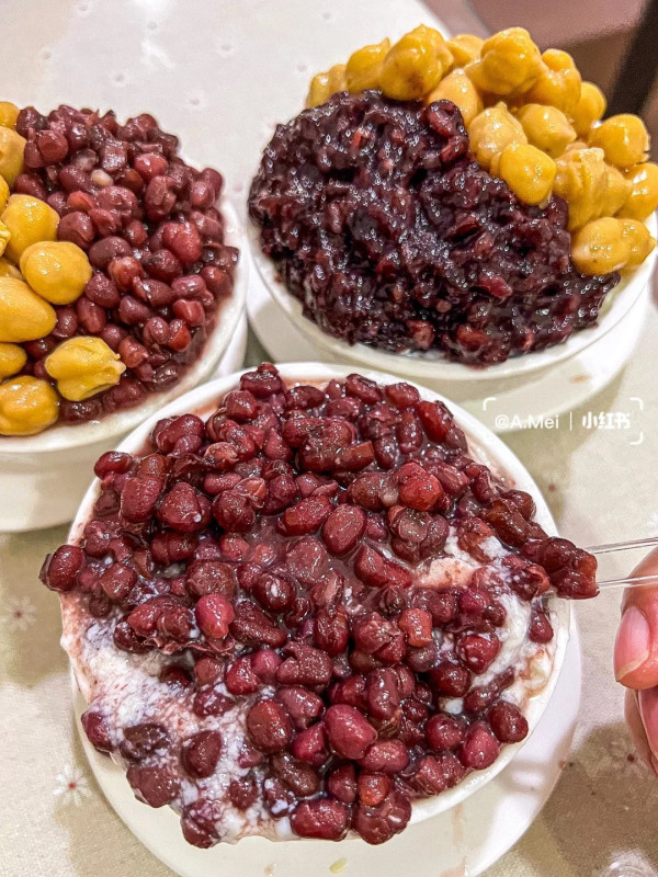 上梅林美食。圖片來源：大眾點評、小紅書@不晚、小紅書@A.Mei、小紅書@蕾蕾酱iii、小紅書@維基兼職法師、小紅書@一隻糯米雞、小紅書@兩隻餵食貓、小紅書@椿山曉、小紅書@一顆李子、小紅書@貓大人飽獵行動