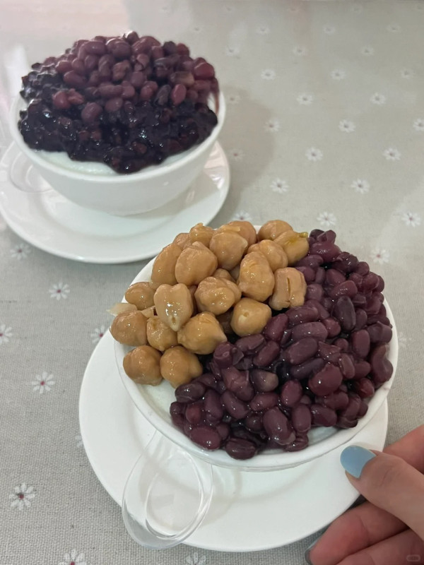 上梅林美食。圖片來源：大眾點評、小紅書@不晚、小紅書@A.Mei、小紅書@蕾蕾酱iii、小紅書@維基兼職法師、小紅書@一隻糯米雞、小紅書@兩隻餵食貓、小紅書@椿山曉、小紅書@一顆李子、小紅書@貓大人飽獵行動