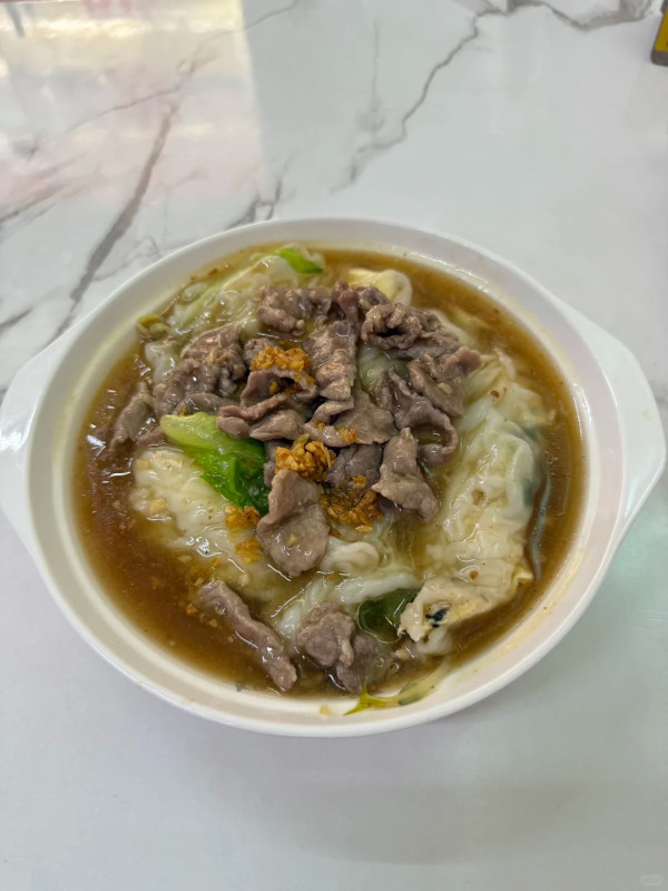 上梅林美食。圖片來源：大眾點評、小紅書@不晚、小紅書@A.Mei、小紅書@蕾蕾酱iii、小紅書@維基兼職法師、小紅書@一隻糯米雞、小紅書@兩隻餵食貓、小紅書@椿山曉、小紅書@一顆李子、小紅書@貓大人飽獵行動