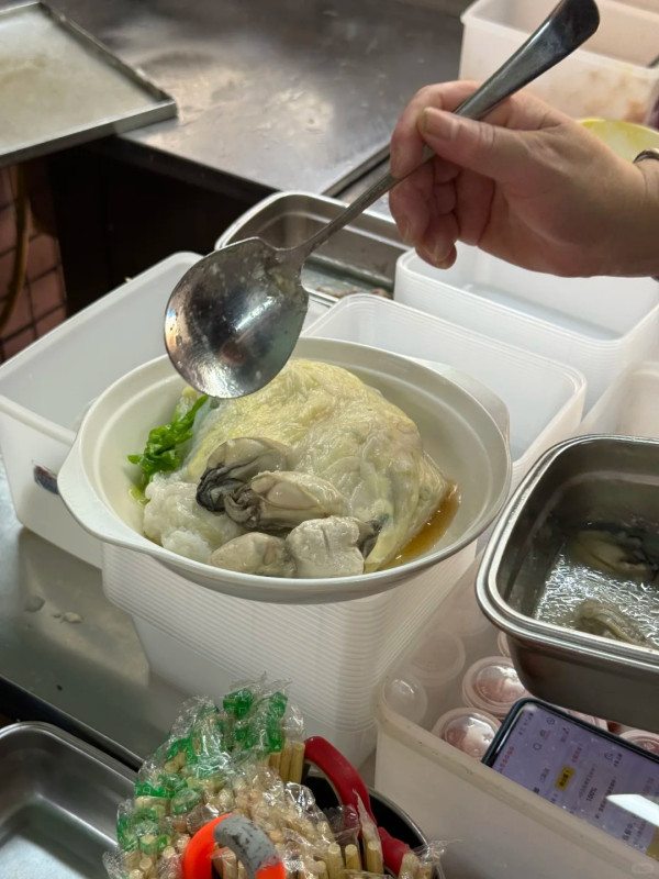 上梅林美食。圖片來源：大眾點評、小紅書@不晚、小紅書@A.Mei、小紅書@蕾蕾酱iii、小紅書@維基兼職法師、小紅書@一隻糯米雞、小紅書@兩隻餵食貓、小紅書@椿山曉、小紅書@一顆李子、小紅書@貓大人飽獵行動