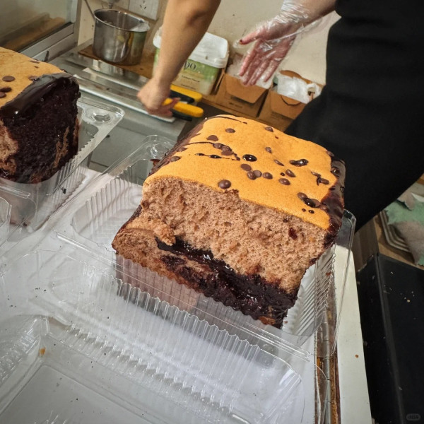 上梅林美食。圖片來源：大眾點評、小紅書@不晚、小紅書@A.Mei、小紅書@蕾蕾酱iii、小紅書@維基兼職法師、小紅書@一隻糯米雞、小紅書@兩隻餵食貓、小紅書@椿山曉、小紅書@一顆李子、小紅書@貓大人飽獵行動