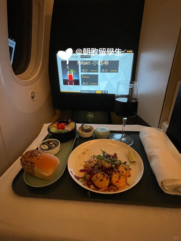 亞航飛仁川航班弄錯降落機場 空服員竟無一發覺!網民:好彩唔係飛錯平壤