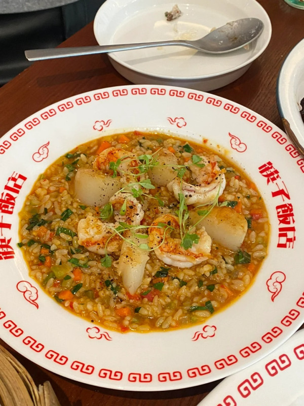 上梅林美食。圖片來源：大眾點評、小紅書@不晚、小紅書@A.Mei、小紅書@蕾蕾酱iii、小紅書@維基兼職法師、小紅書@一隻糯米雞、小紅書@兩隻餵食貓、小紅書@椿山曉、小紅書@一顆李子、小紅書@貓大人飽獵行動