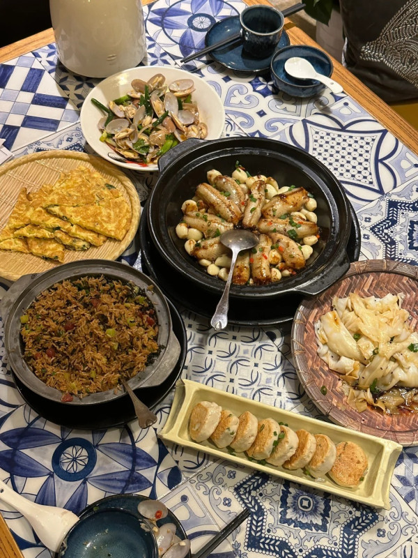 上梅林美食。圖片來源：大眾點評、小紅書@不晚、小紅書@A.Mei、小紅書@蕾蕾酱iii、小紅書@維基兼職法師、小紅書@一隻糯米雞、小紅書@兩隻餵食貓、小紅書@椿山曉、小紅書@一顆李子、小紅書@貓大人飽獵行動