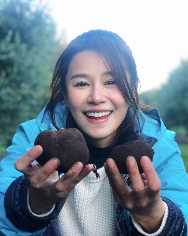 黃翠如公開超真實湊仔日常惹媽媽共鳴 母愛滿瀉被洪永城質疑：好似有啲困難！