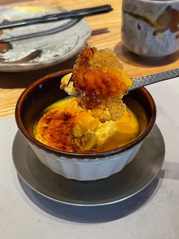 深圳壽喜燒。圖片來源：小紅書@藍莓朵朵、小紅書@莫跳跳、小紅書@change、小紅書@愛吃香菜的JJ、小紅書@棉花糖豬、小紅書@小陳去哪裡玩呀