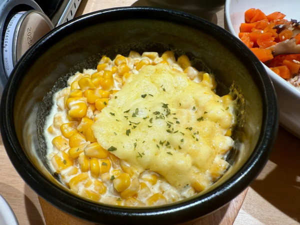 深圳壽喜燒。圖片來源：小紅書@藍莓朵朵、小紅書@莫跳跳、小紅書@change、小紅書@愛吃香菜的JJ、小紅書@棉花糖豬、小紅書@小陳去哪裡玩呀