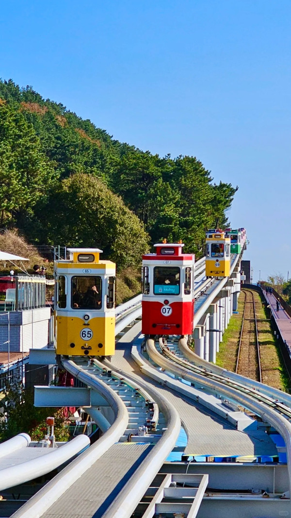 韓國釜山膠囊列車