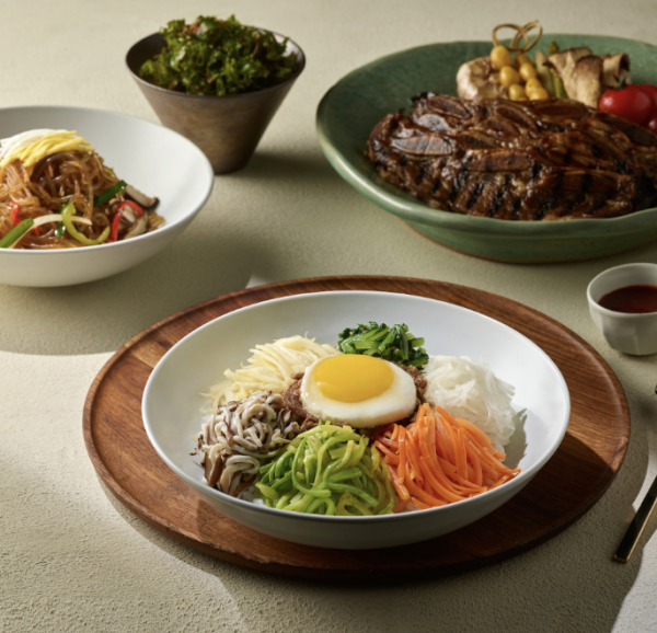 香港麗思卡爾頓酒店晚市自助餐買二送二 ！任食生蠔/東南亞風味/韓式主題