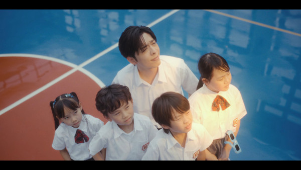Edan推演唱會主題曲新歌《Capital E》 重返母校拍攝MV！首張個人專輯《e to E》面世