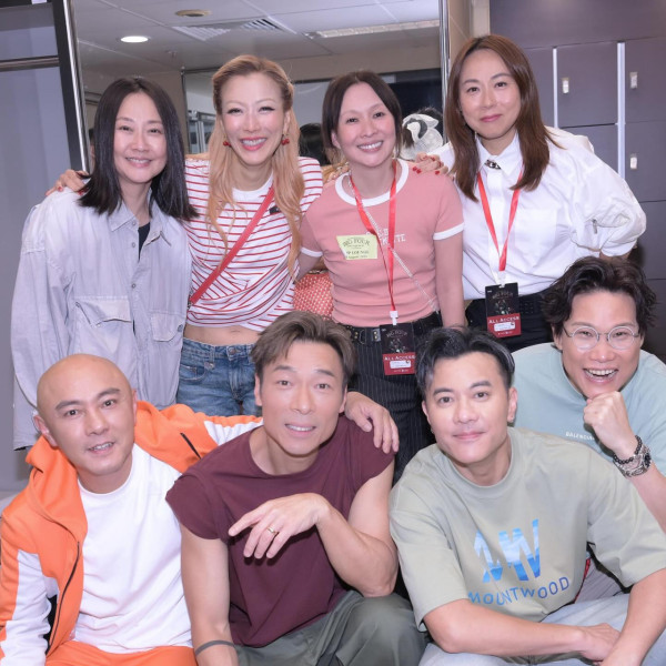 鄭秀文罕晒BIG FOUR與夫人們珍貴大合照！4位老婆激罕聚頭感慨：「見到時特別高興」