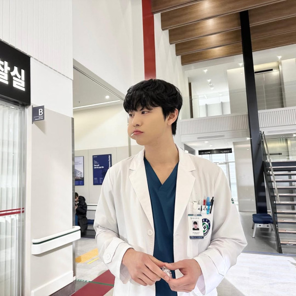 安孝燮近年人氣爆紅（圖片來源：IG@imhyoseop）