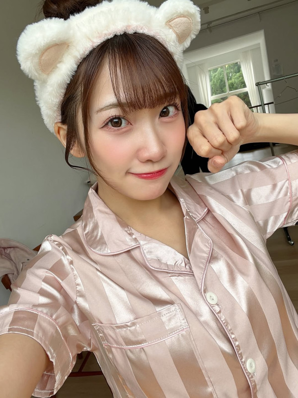 冼迪琦貼性感比堅尼相晒噴血級驕人身材 邪惡角度高炒事業線深不見底！