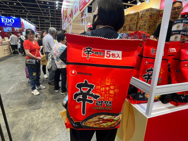 2025美食博覽美食展筍貨乾貨心水推介︰巨型即食麵福袋+免費行李喼+日本蕃薯僅$10