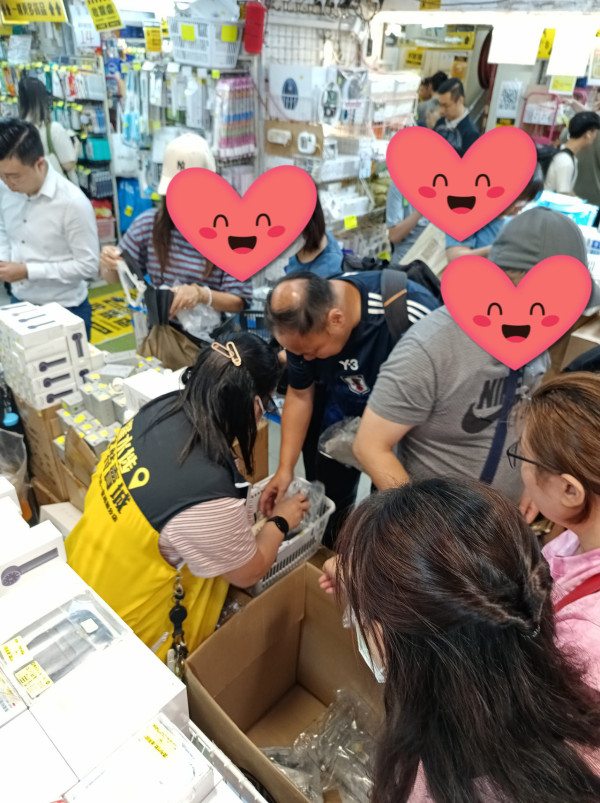 電子特賣城被譽為「深水埗DONKI」！$29近視泳鏡爆紅 Keyman驚嘆：就咁帶出街都抵！