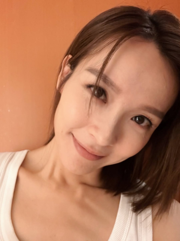 李佳芯久違露面IG晒超真實素顏 少女膚質狀態驚人獲激讚似中學生