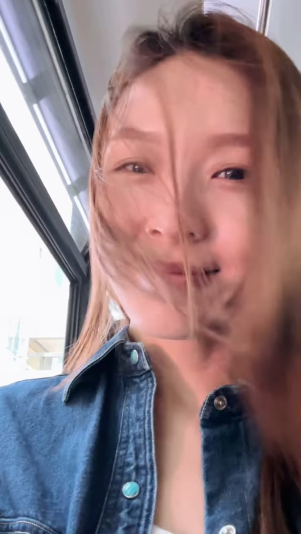 李佳芯久違露面IG晒超真實素顏 少女膚質狀態驚人獲激讚似中學生
