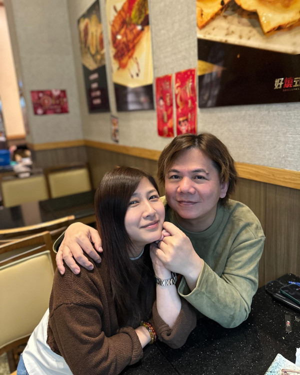 伍仲衡黑雨帶老婆屯門衝尖沙咀覆診撲空 發文抱怨診所不開門反遭網民圍剿