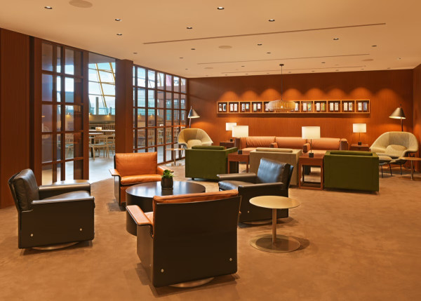 國泰北京首都國際機場貴賓室煥新啟幕 內部環境率先睇!3大特色餐飲區+舒適休憩體驗