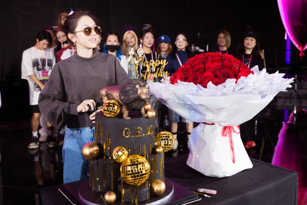 GEM演唱會2025｜鄧紫棋啟德個唱渡過34歲生日正日！富三代男友低調傍實放閃