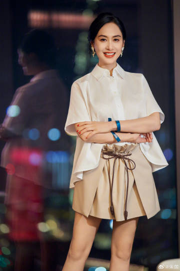 朱茵生照狀態極佳(圖片來源:微博@朱茵)