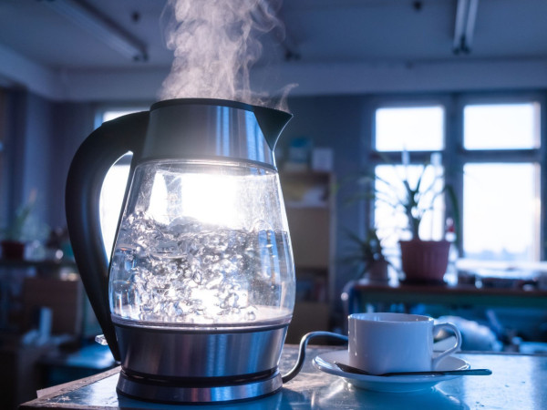 震驚！亞洲自來水微塑膠含量最高 專家教路簡單2招去除 90%