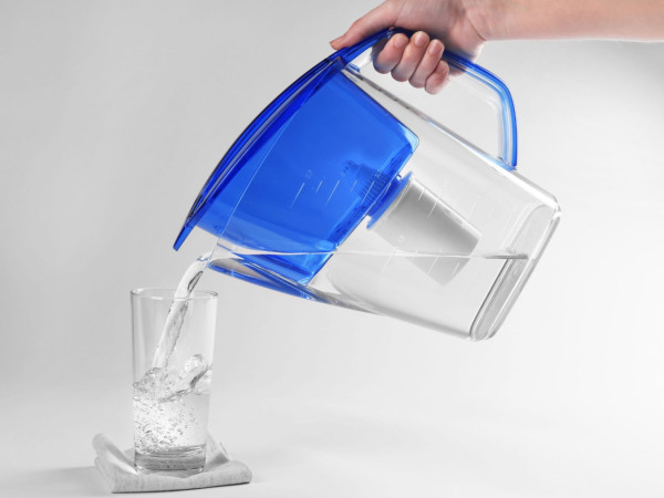 震驚！亞洲自來水微塑膠含量最高 專家教路簡單2招去除 90%