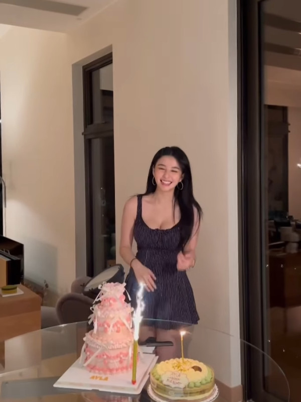 沈月24歲生日罕有低胸火辣晒事業線 生日派對排場夠勁！獲16位好友寵上天