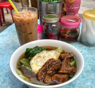 大坑炳記茶檔驚傳結業烏龍！70年歷史店主澄清：「有新聞講到執笠唔會啦」