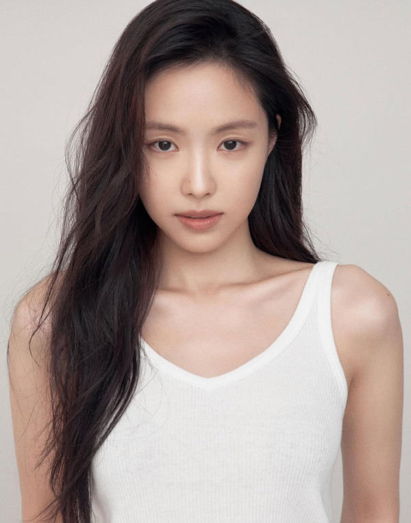 金鍾國歷年緋聞女友：孫娜恩（圖片來源：IG@marcellasne）