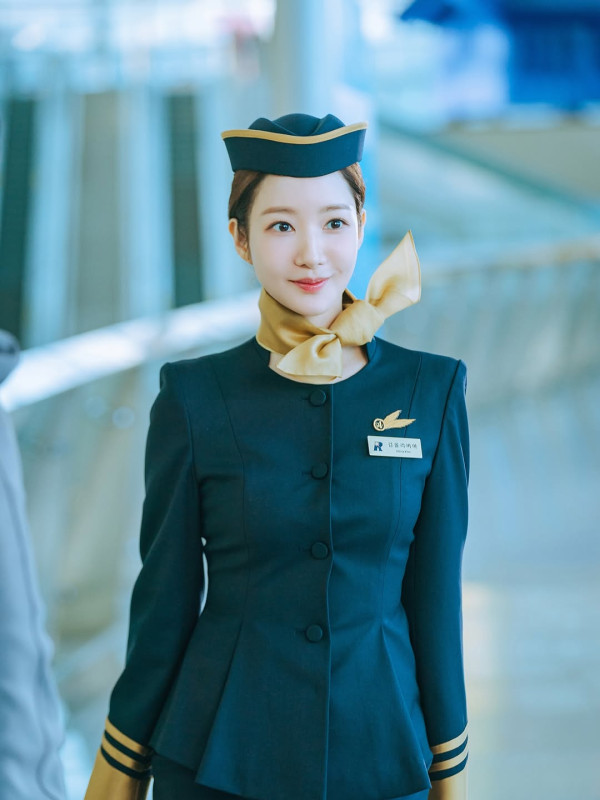 以模特兒身份出道圖片來源：IG@rachel_mypark)