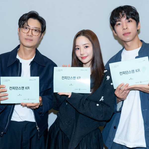 被譽為「男神收割機」(圖片來源：IG@park_hee_soon）