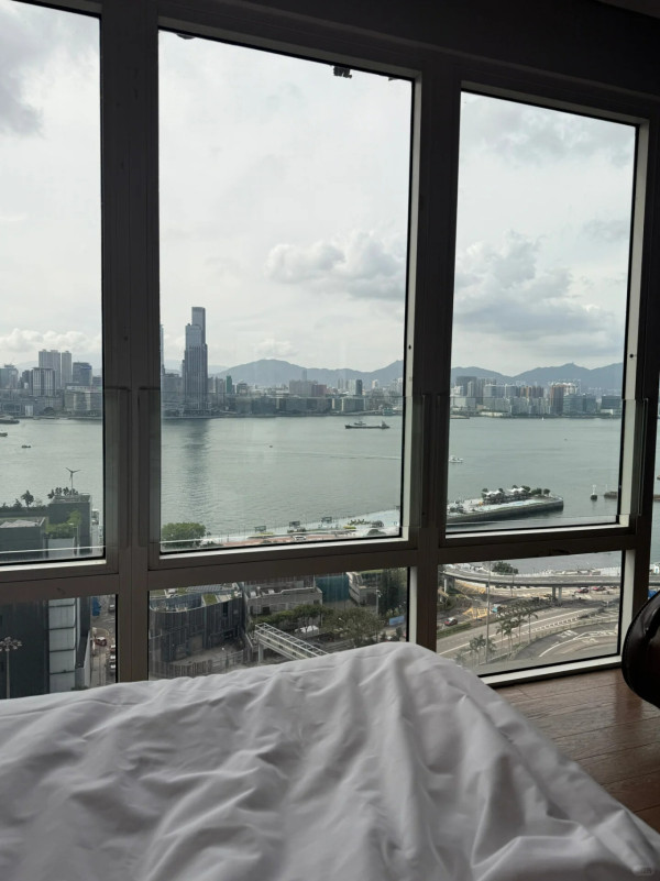 內地客稱住呢個價位酒店仍發霉 好奇香港要幾錢先住到正常酒店 