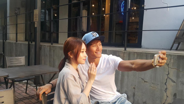 金鐘國與姪女Soya合照（圖片來源：IG@kjk76）