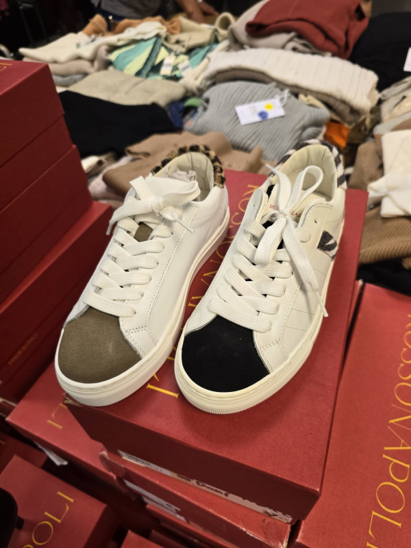 (圖片來源：Facebook @海港城展銷集)