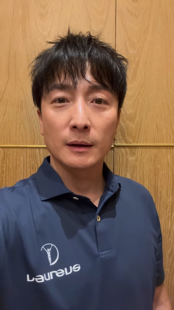 方力申首度公開全家福葉萱挺孕肚現身 游泳錦標賽勇奪三金打破香港紀錄
