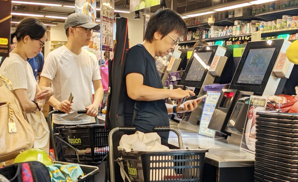 保安都要失業？Threads瘋傳屋苑擬引進機械人 削4成保安員可省百萬開支