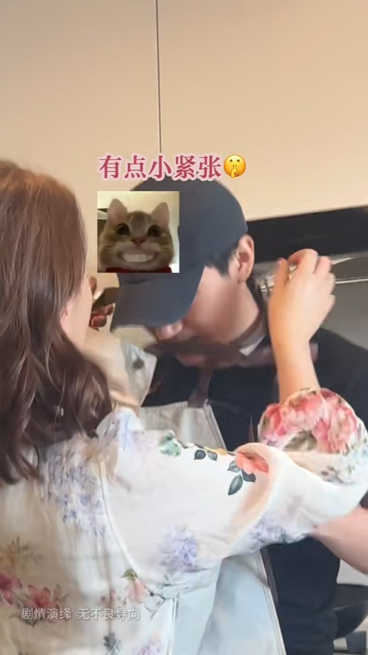 56歲郭少芸叫半裸猛男上門煮飯開餐 極猴擒狂摸肌肉藏不住真實表情反應