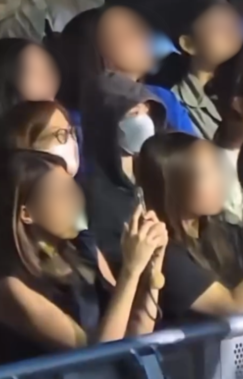 林明禎被捕捉包到冚力撐Edan演唱會！受呂媽媽全程「保護」有講有笑緋聞再升溫