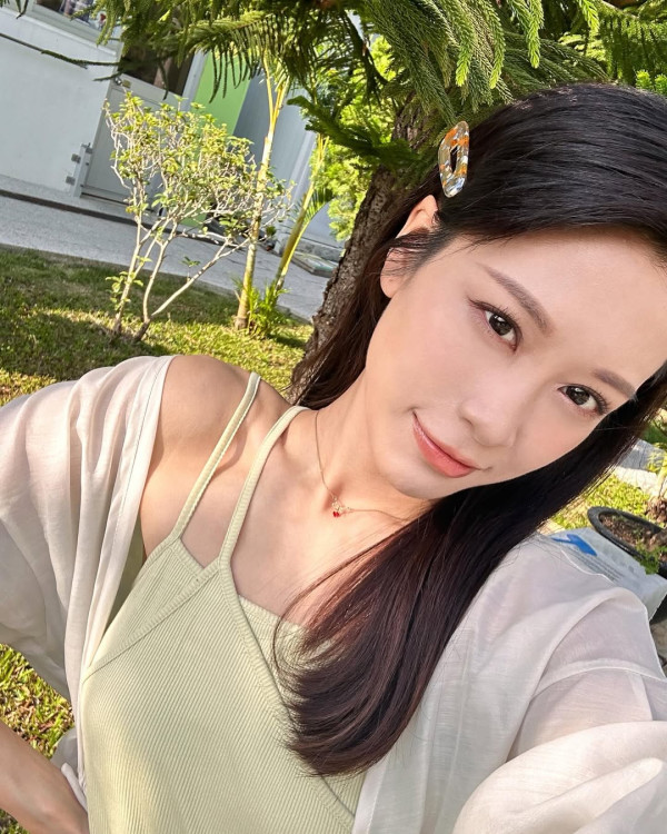 《愛回家》小花林凱恩激罕晒泳衣照 33歲生日晒好身材獲讚「禾稈冚珍珠」
