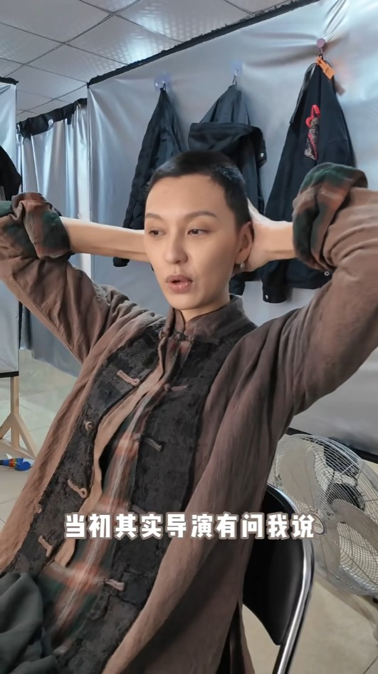 王丹妮為新戲剪平頭超短髮型曝光 形象超破格！公開剷青過程不禁落淚