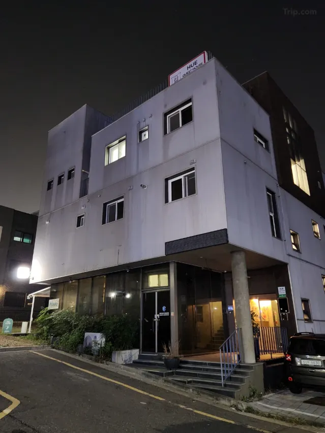 內地女獨遊住韓國民宿遇偷窺男屋主不理！網民揭Airbnb民宿門鎖有安全隱憂 