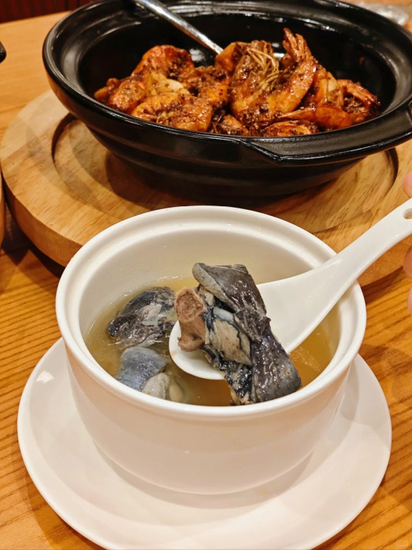 珠海口岸天地攻略。圖源：小紅書@關於美好About Good、小紅書@吾小六、小紅書@Han Meimei、小紅書@1ddddd、小紅書@費洛蒙小姐、小紅書@陽光小獅子 Sunny