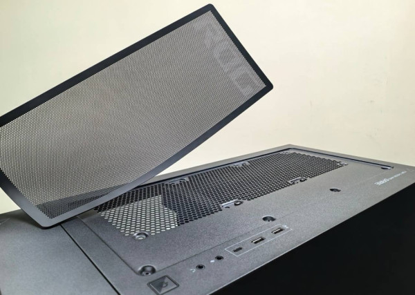 實試｜ASUS ROG Strix GM700 全港獨有「A+A」電競廠機 強悍效能開箱即戰