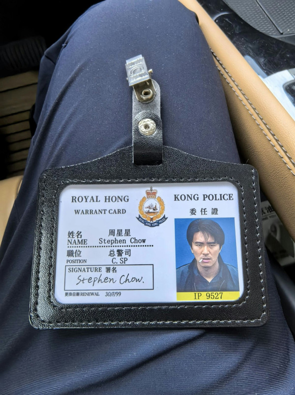 ATM提款機自動彈出轉帳畫面 陌生男遠處觀察有古怪？引街坊熱議疑似詐騙