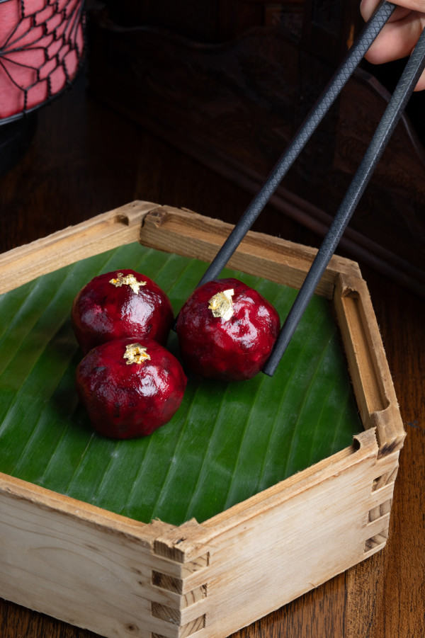 Aqua與胡同推出夏日週末早午餐 銀鱈魚西京燒/宮保蝦/胡同片皮鴨