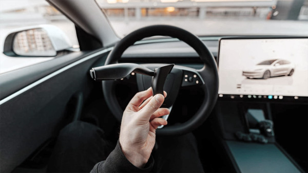 Model 3 加裝方向燈撥桿同波棍 價錢比官方平一半 店家回覆可以咁樣裝